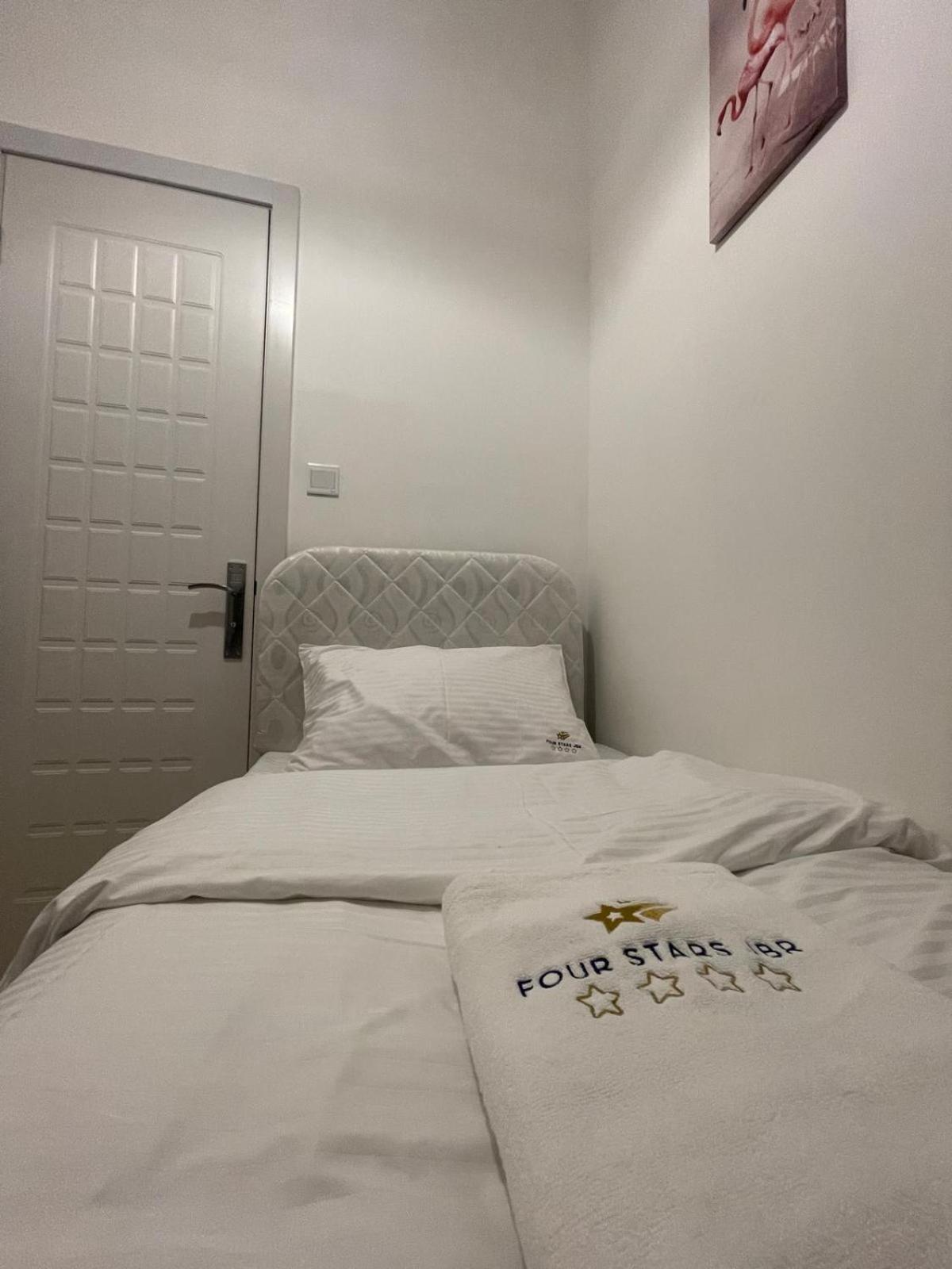 Hotel Four Stars Dubai Marina Jbr Extérieur photo