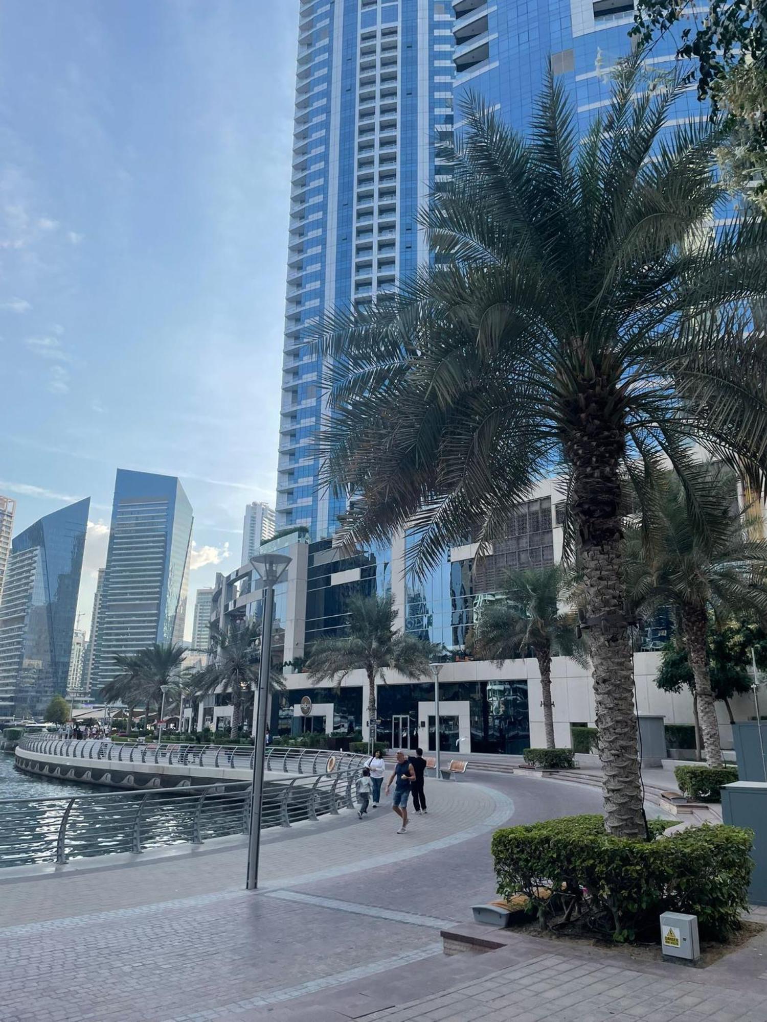 Hotel Four Stars Dubai Marina Jbr Extérieur photo