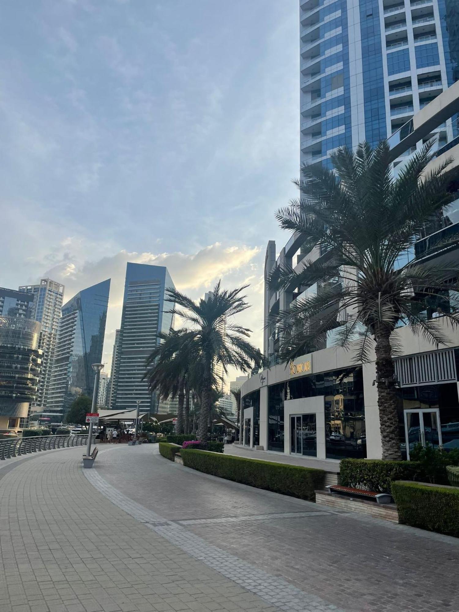 Hotel Four Stars Dubai Marina Jbr Extérieur photo