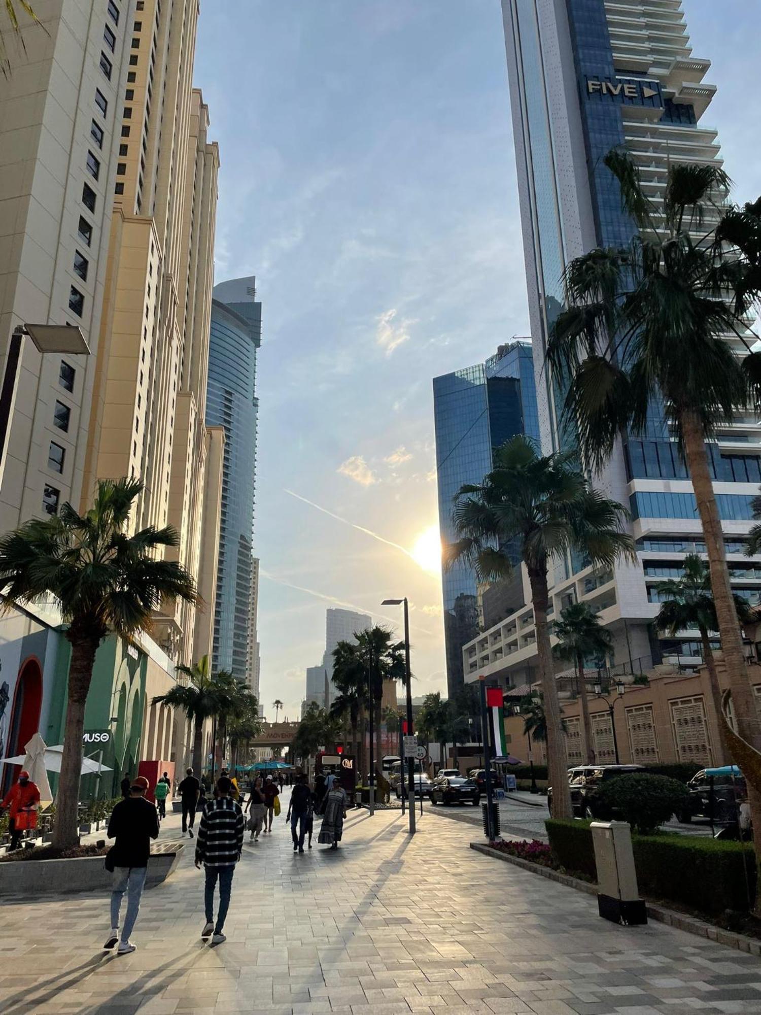 Hotel Four Stars Dubai Marina Jbr Extérieur photo